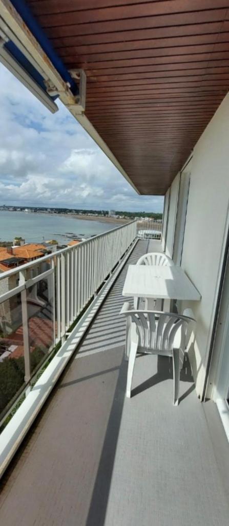 Chez Bibi Apartment Saint-Georges-de-Didonne Bagian luar foto